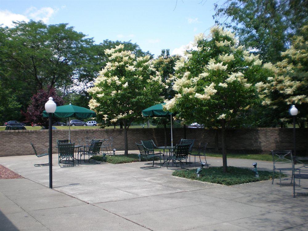 Holiday Inn Express Poughkeepsie By Ihg Exterior foto